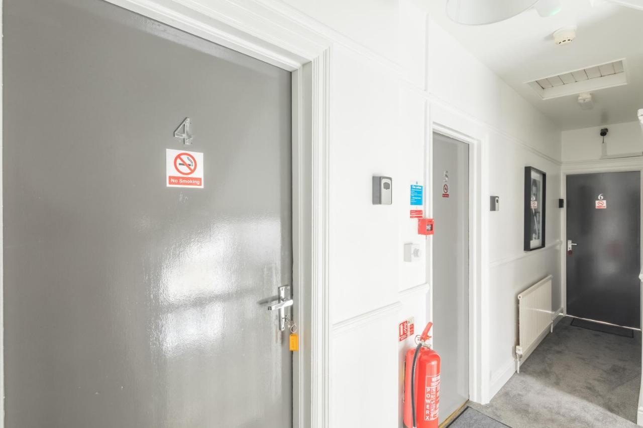 Private Room 4 With Kitchenette By Cb Stays No Minimum Stays CBG Exterior foto